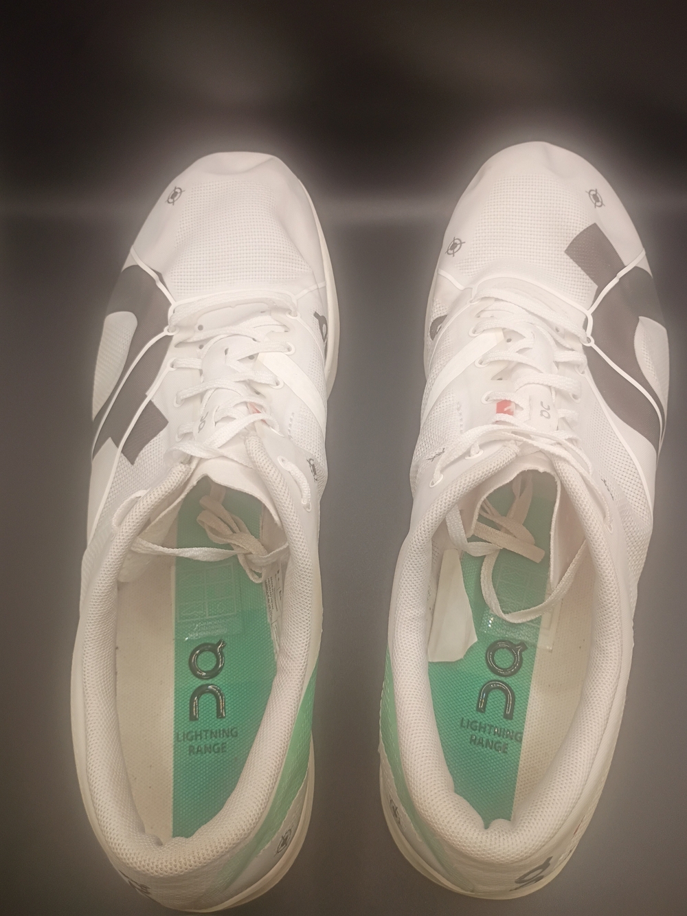 On Cloudspike 10000m Men’s Low Top Lace-Up Sneakers White Size 11.5 JP29.5 - Picture 6 of 11